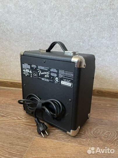 Комбоусилитель fender frontman 10g оригинал