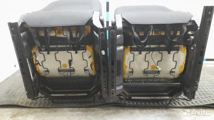 Сиденье переднее правое Volkswagen Polo 5 1.6 CFN