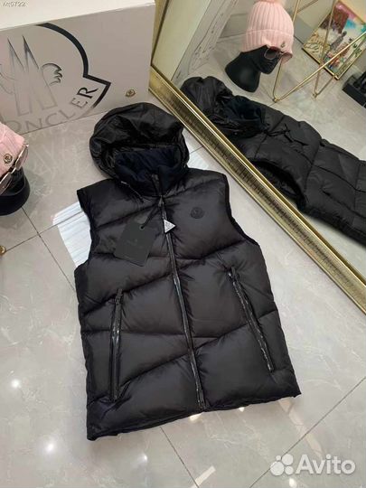 Жилетка женская moncler