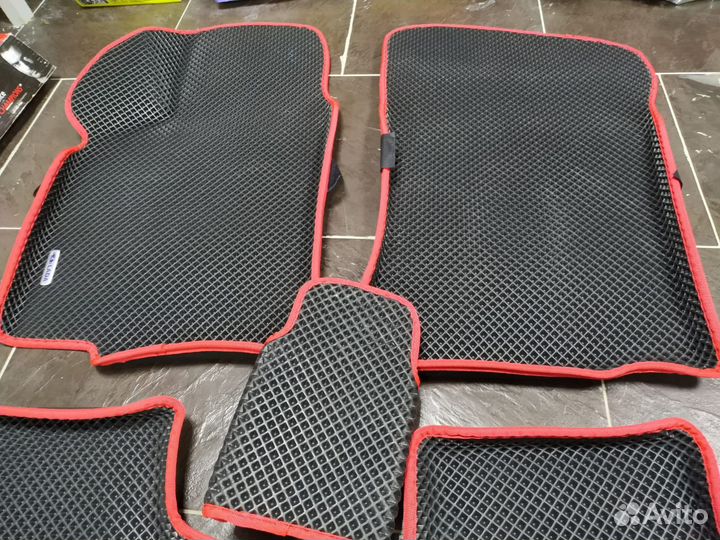 Эва 3d коврики с бортами на гранту красный кант