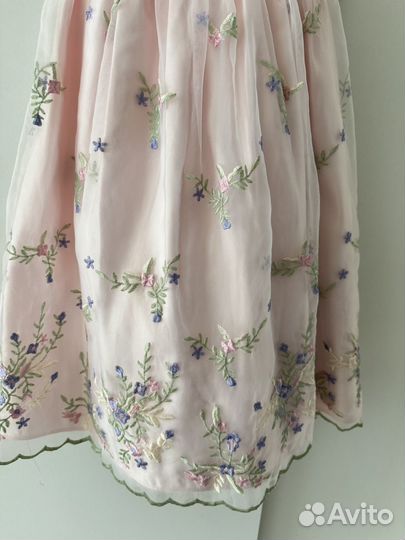 Детское нарядное платье 5-6лет