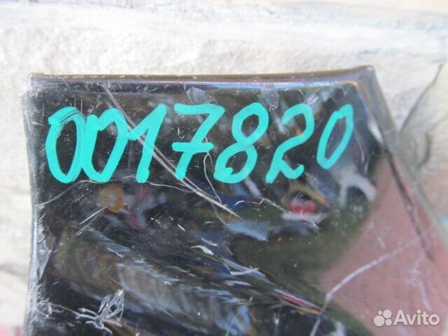 Крыло переднее правое переднее правое Peugeot 207