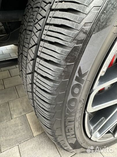 Hankook Dynapro HP2 RA33 285/40 R22 H