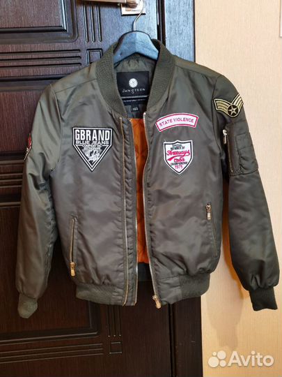 Продаю бомбер