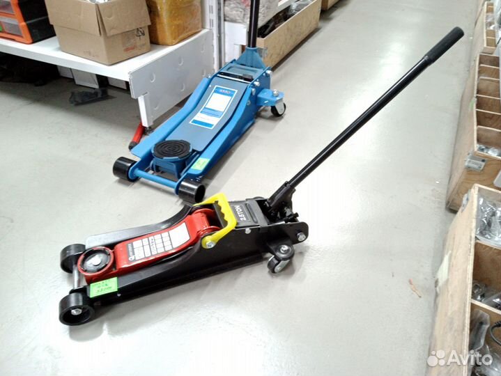 Домкрат подкатной 2500 кг