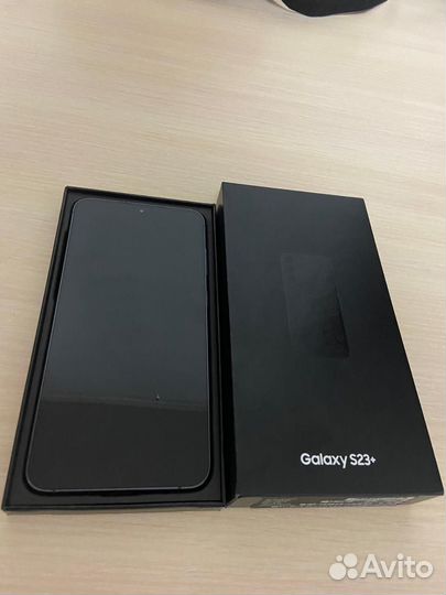 Samsung Galaxy S23+, 8/256 ГБ