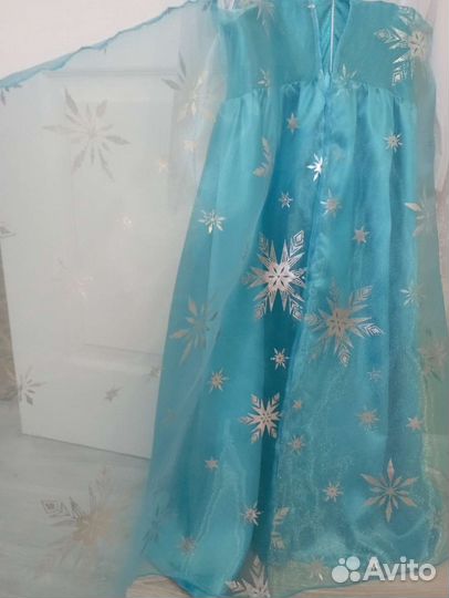 Платье Эльзы на возраст примерно 5-6 лет