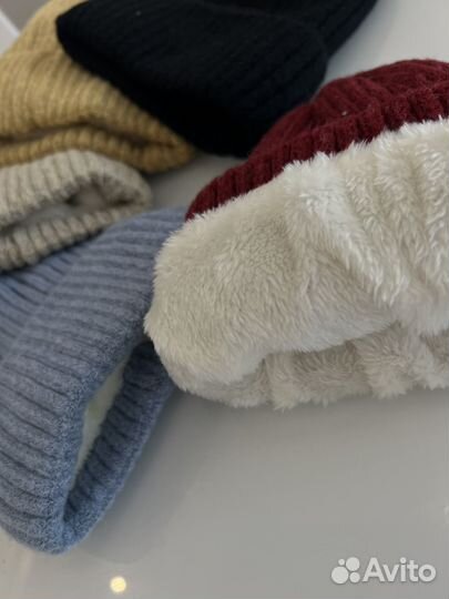 Шапка теплая зимняя с мехом внутри новая