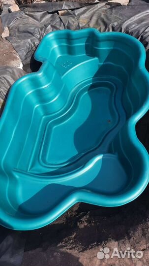 Декоративный пруд