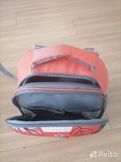 Школьный рюкзак