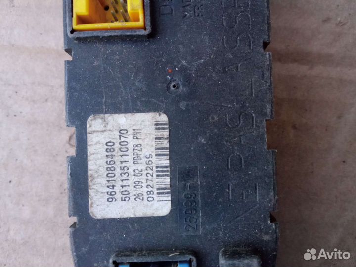 Peugeot 607 блок комфорта дверей