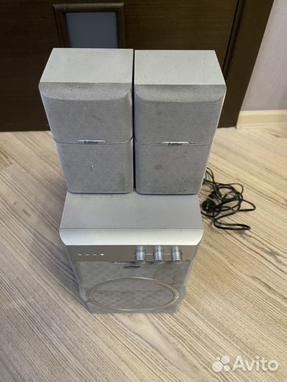Колонки для компьютера Edifier R401