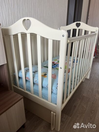 Детская кроватка