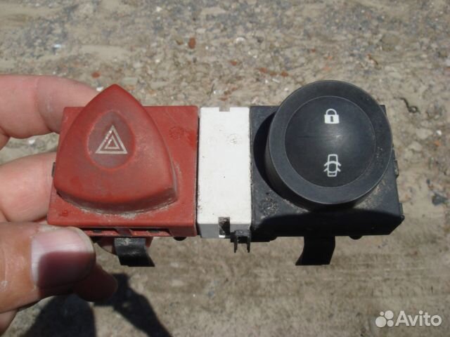 Меган 2 Кнопка аварийной остановки Megane 2 03-09