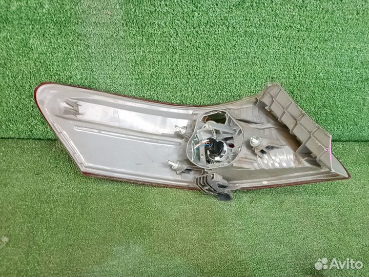 Стоп сигнал toyota camry ACV40 контрактная