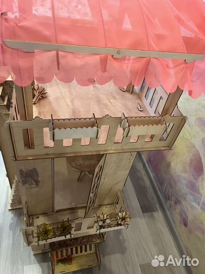 Домик кукольный