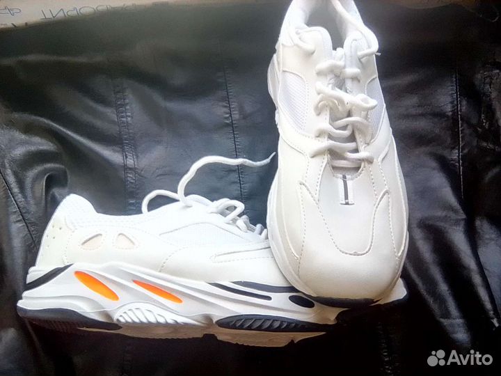 Спортивная обувь