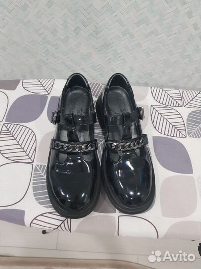 Туфли для девочки 37 р-р, стелька 24 см