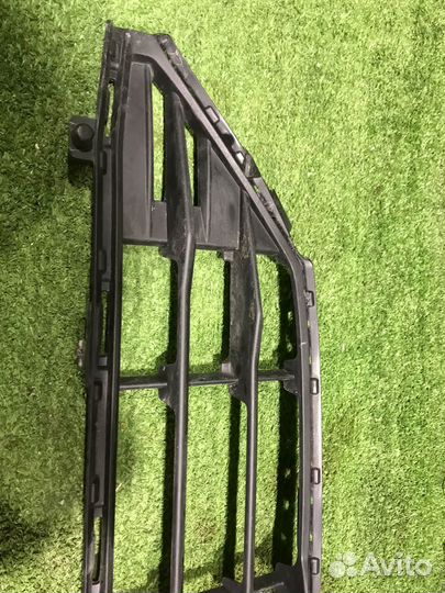 Решетка переднего бампера Volvo XC 60 XC60 2