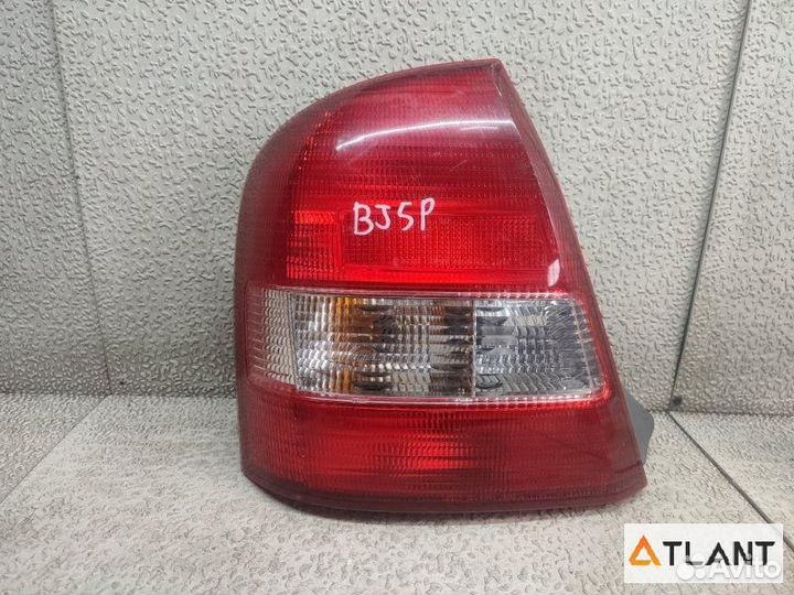 Стоп-сигнал задний левый mazda familia