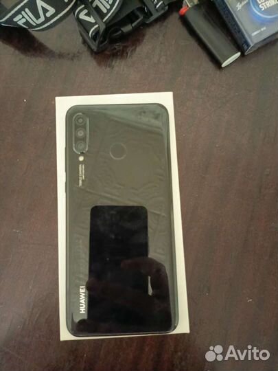 Huawei п30 lite