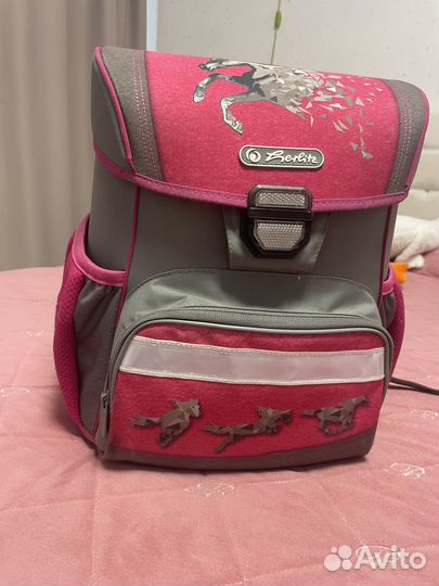 Школьный рюкзак