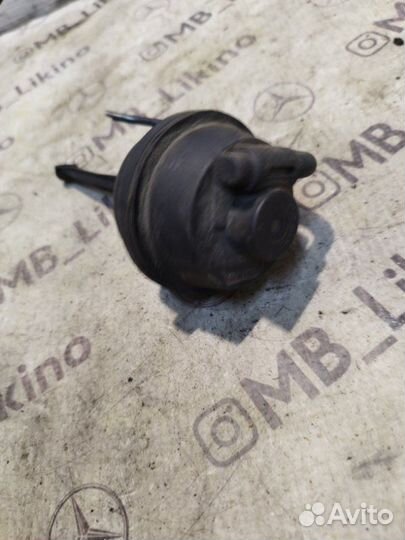 Клапан впускного коллектор Mercedes-Benz M272 M273