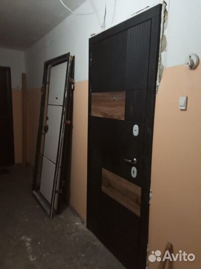 Входная металлическая дверь 