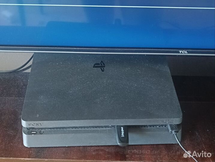 Sony PS4 slim