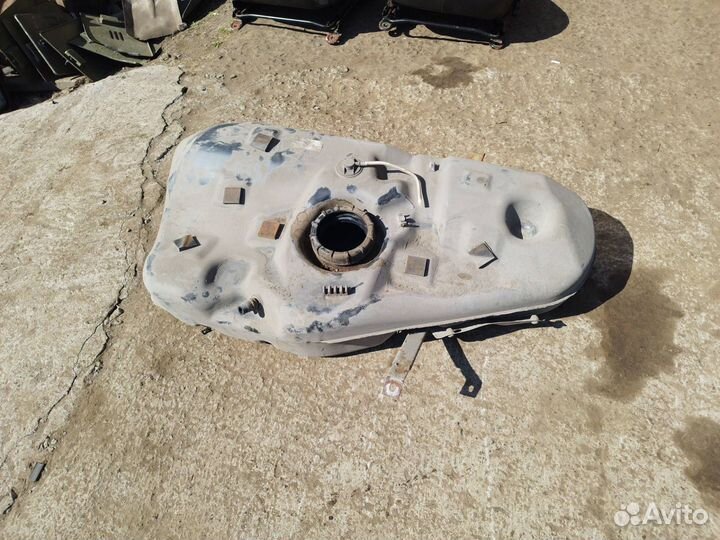 Топливный бак Geely Emgrand EC7 FE1 2013 emgrand