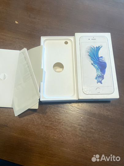 Коробка от iPhone 6s