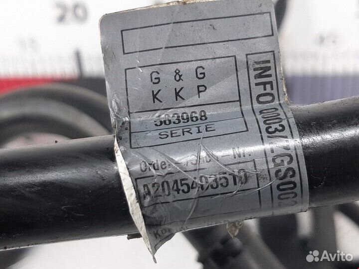 Клемма аккумулятора плюс Mercedes-Benz C-Класс