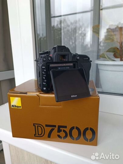Nikon d7500