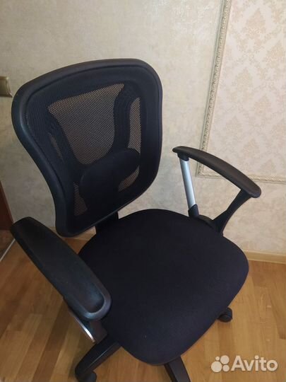 Компьютерное кресло офисное стул