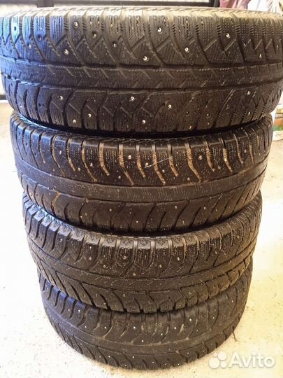 Bridgestone Ice Cruiser 7000 175/65 R14 82T