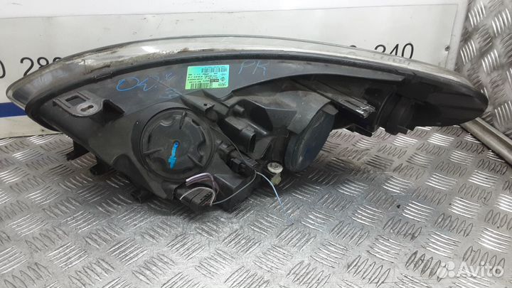 Фара Renault Fluence (2009-2013)