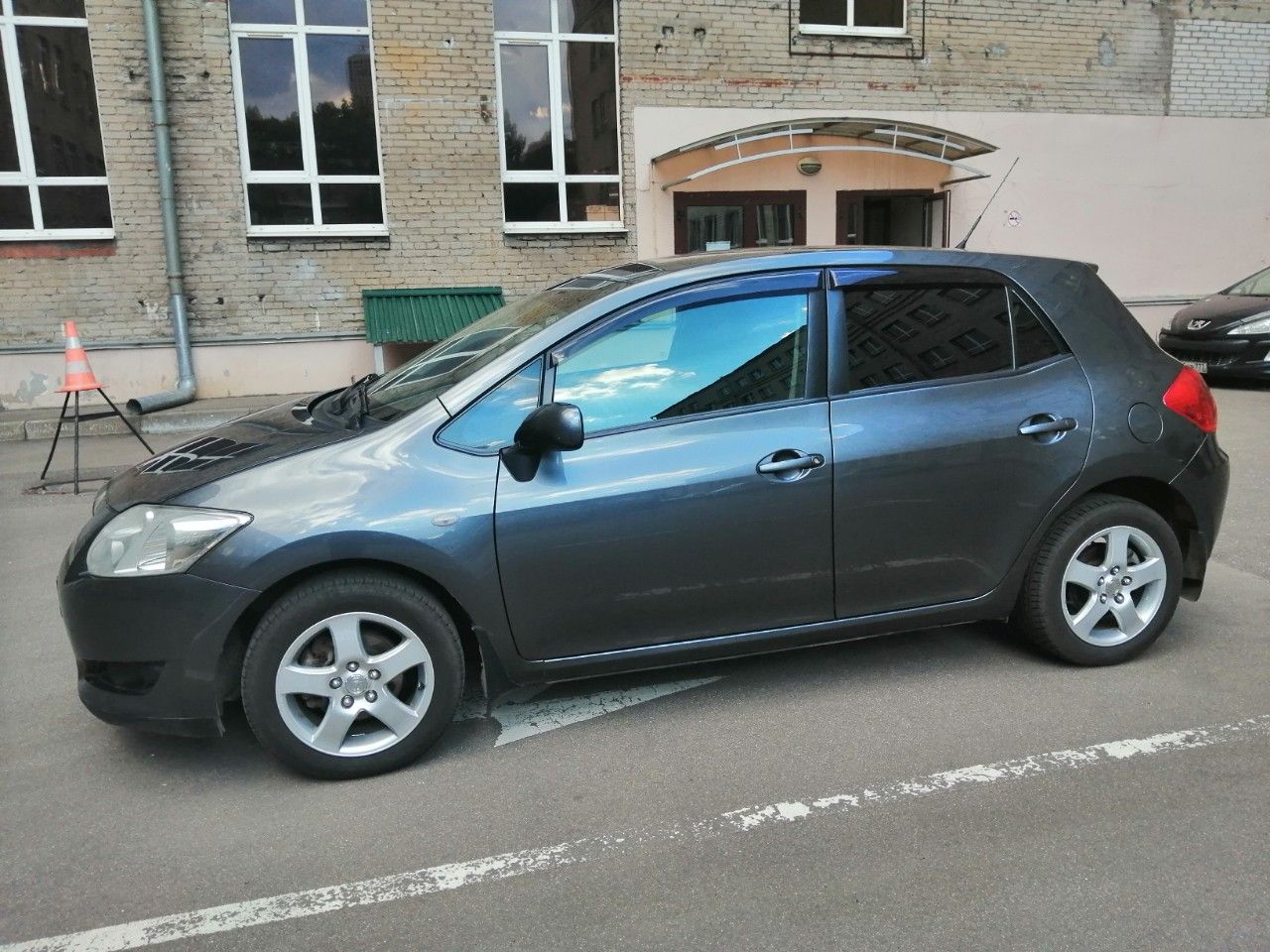 Toyota Auris: фото владельца