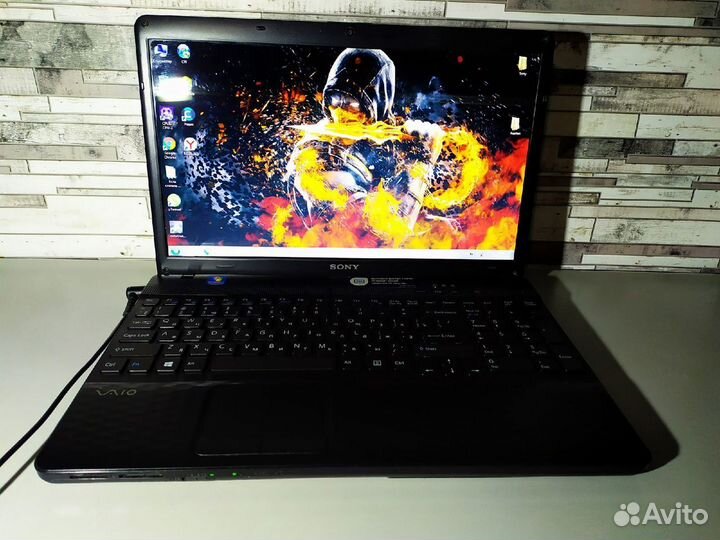 Sony Vaio PCG-71C12V - 2 Ядра \ 2 Озу \ 160 HDD