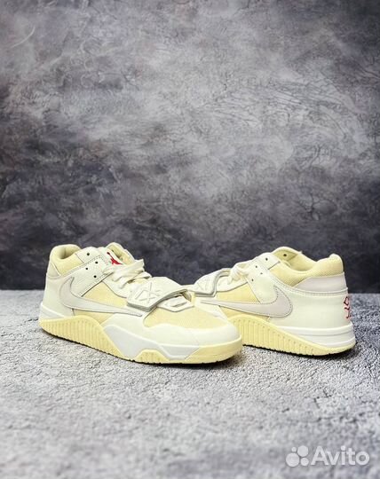 Кроссовки Nike