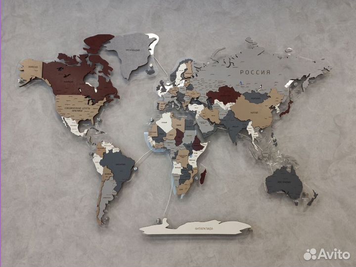Деревянная карта мира на стену