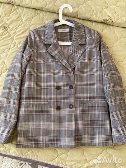 Пиджак на девочку 152