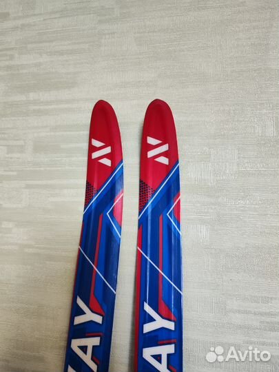 Лыжи беговые детские 130 с ботинками 33 размер