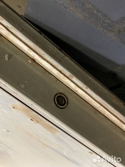 Дверь бронированная металлическая