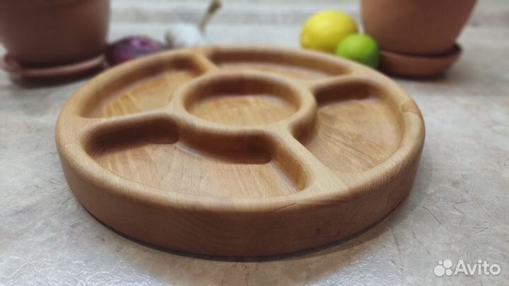 Большая менажница из бука 30 см высота 4 см