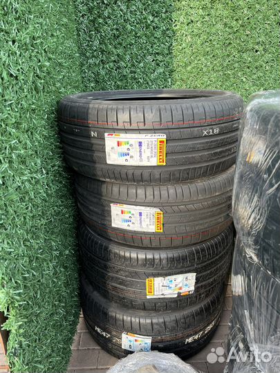 Pirelli P Zero PZ4 275/40 R22 и 315/35 R22 111Y