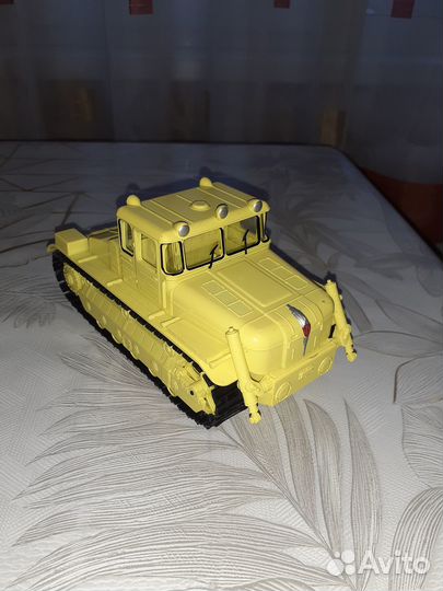 Модели тракторов 1:43 Ашетт