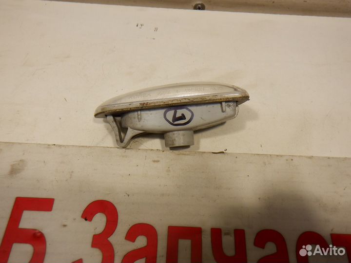 Повторитель на крыло Hyundai H1 Grand Starex