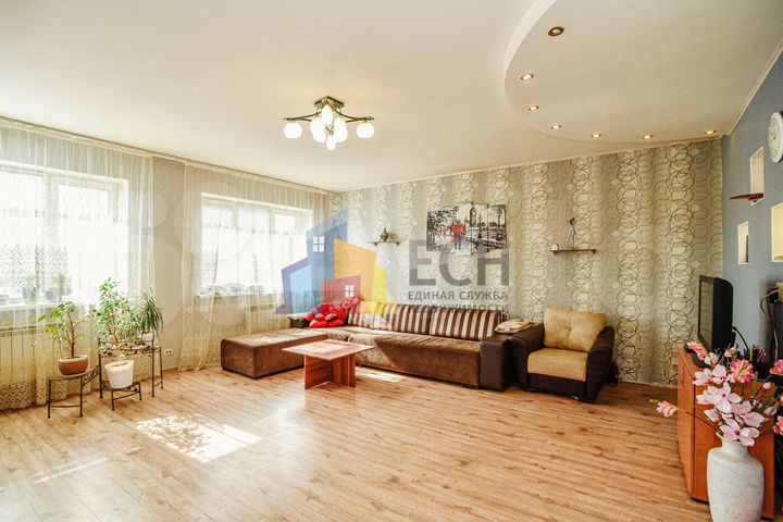 Коттедж 181,4 м² на участке 6,1 сот.