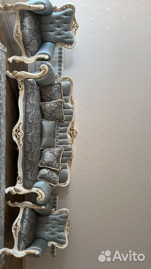 Диван и два кресло