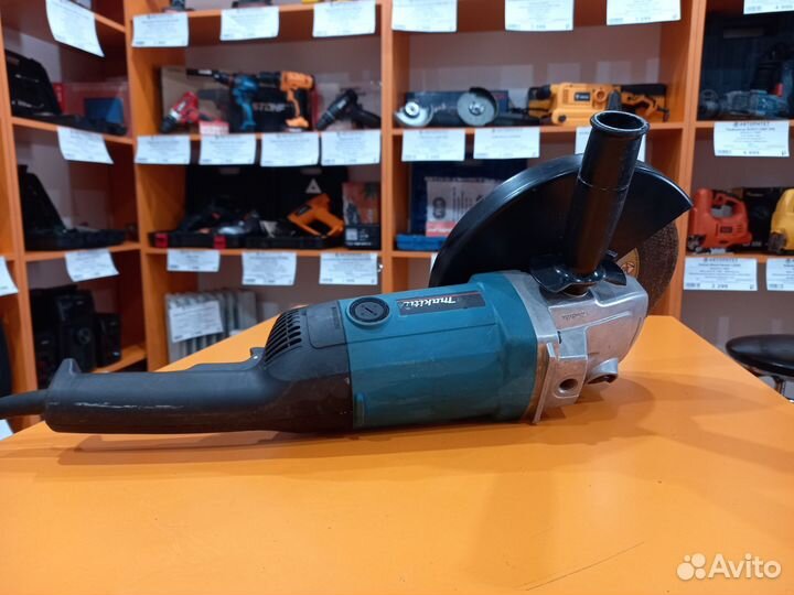 1 Ушм Makita (9069)